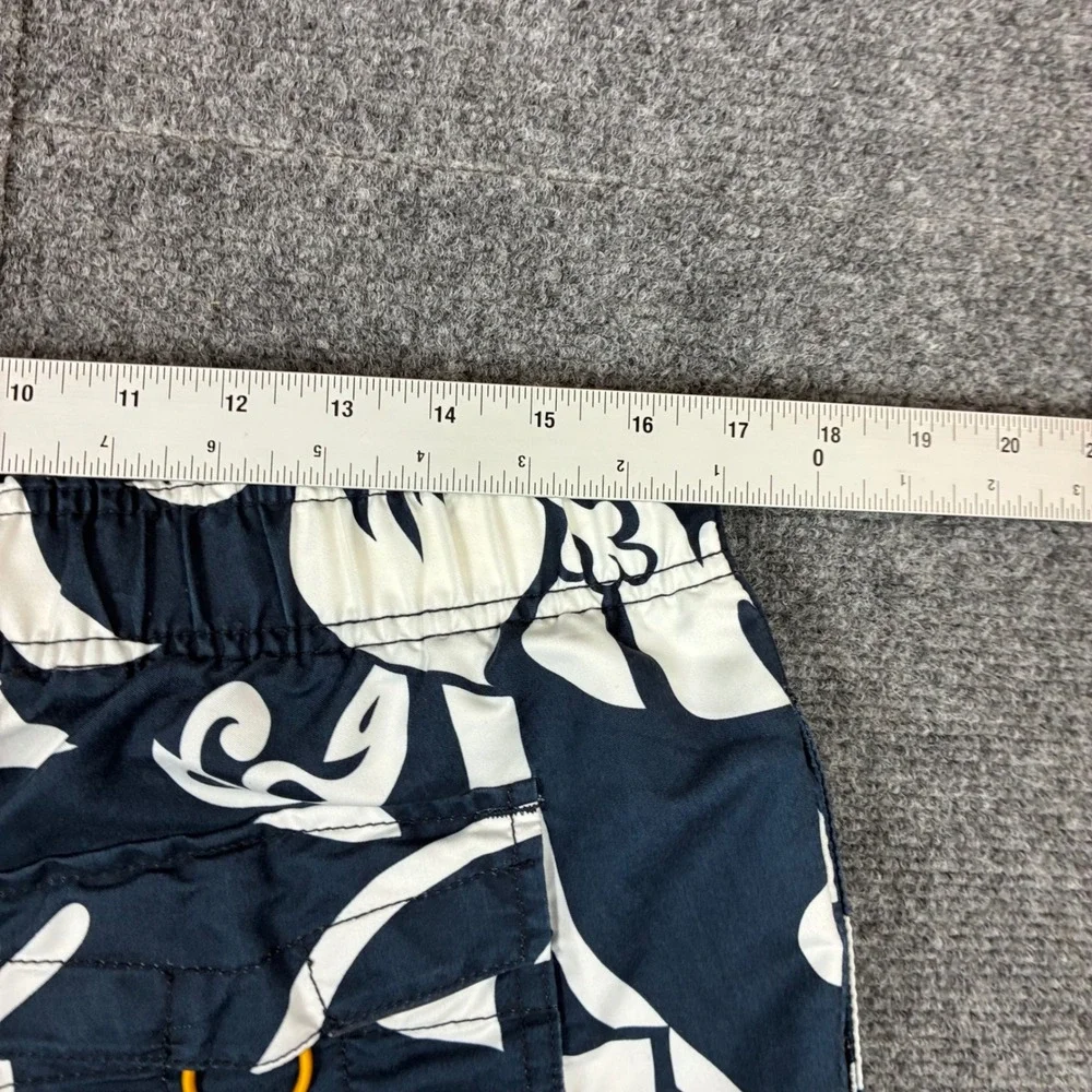 Old Navy Mens Size Medium Navy White Hibiscus Floral Board Shorts Swim Trunks